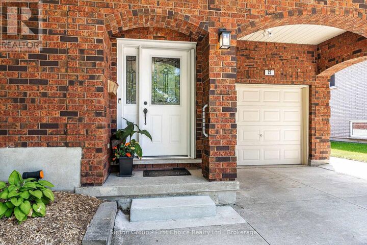 Property Photo: 23 Sprung Court ON N4Z 1G7