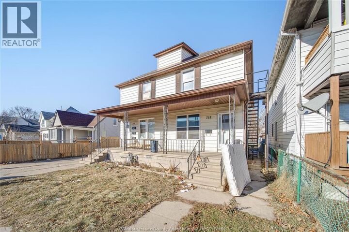 Property Photo:  756 Brant Street  ON N9A 3E8 