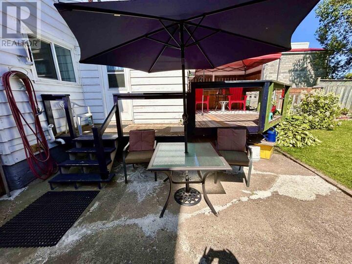Property Photo: 50 London St ON P6A 2S3
