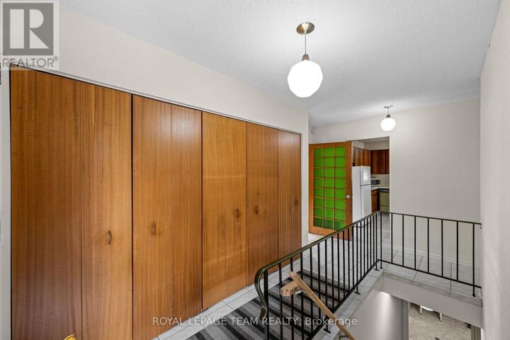 Property Photo: 1380 Marchand Street ON K1B 3N8