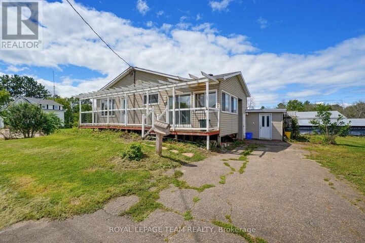Property Photo:  550 Giroux Street  ON K8A 4G5 