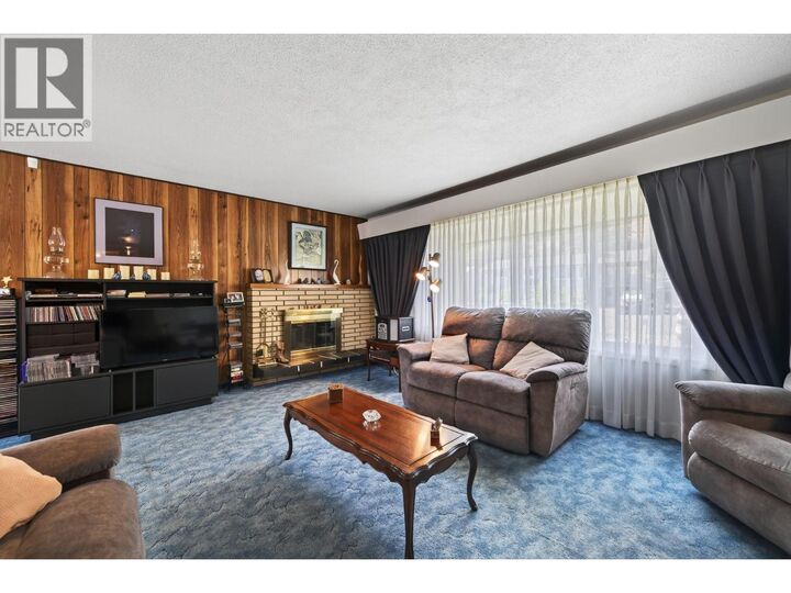 Property Photo: 21 Kelso Crescent BC V2C 5A1