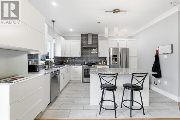 Photo de la propriété:  52 Eliza Ritchie Crescent  NS B3M 0K5 