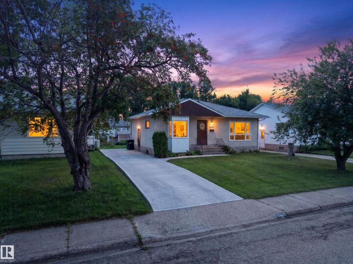 Property Photo:  5207 48 Avenue  AB T9E 5E4 