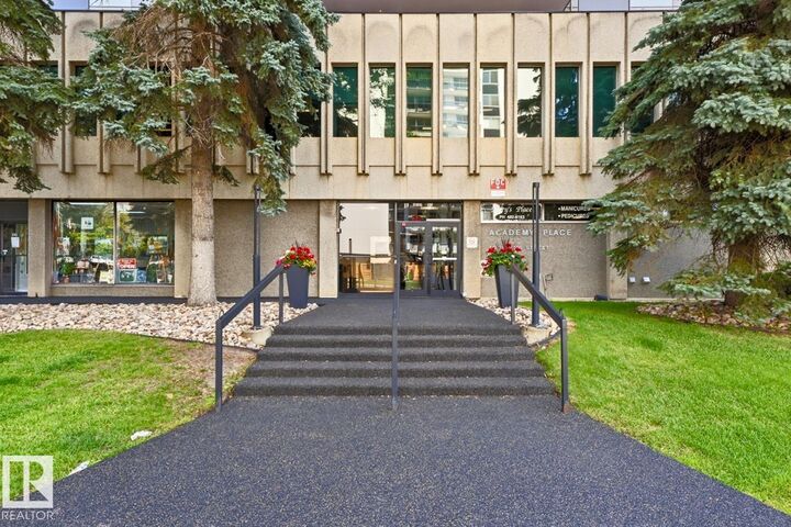 Property Photo:  10011 116 Street NW 1201  AB T5K 1V4 