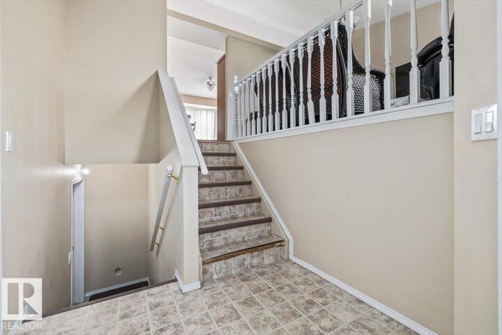 Property Photo:  4423 56 Avenue  AB T0B 0B2 