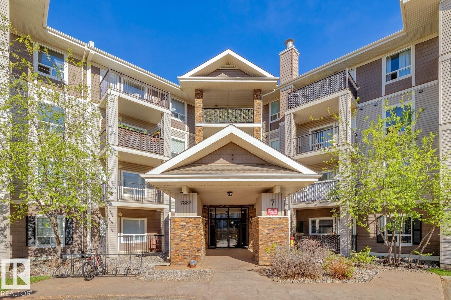 Property Photo:  7327 South Terwillegar Drive NW 7419  AB T6R 0L8 