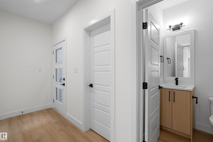 Property Photo:  727 158 Avenue NE  AB T5Y 4M9 