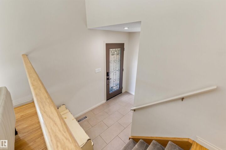 Property Photo:  9 Butterfield Crescent  AB T8N 2W6 