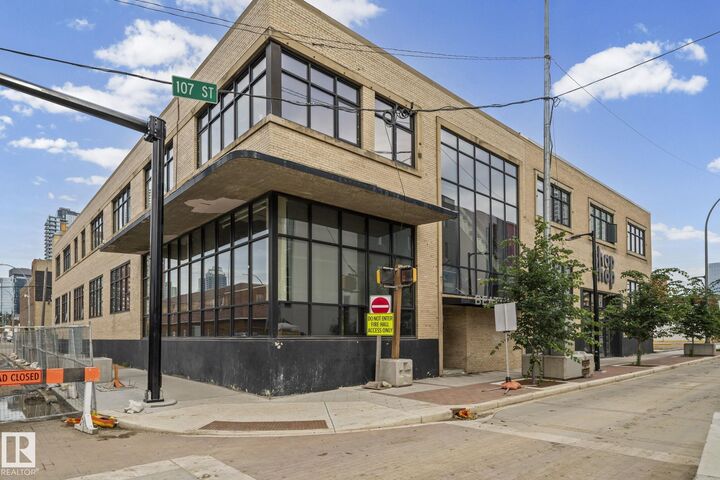 Property Photo:  10265 107 Street NW 205  AB T5J 5G2 