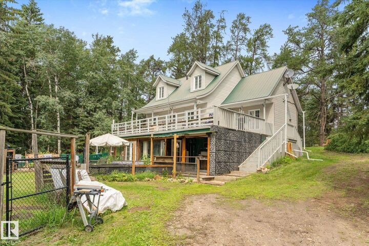 Property Photo: 2, 59031 Range Rd 232 AB T0A 2W0