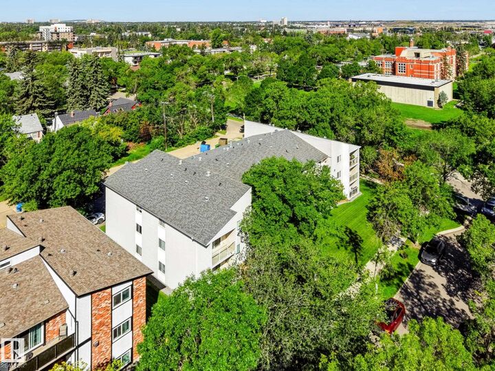 Property Photo:  10842 107 Street NW 101  AB T5H 2Z3 