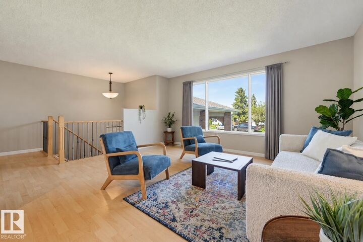 Property Photo: 6768 39 Avenue NW AB T6K 1T8