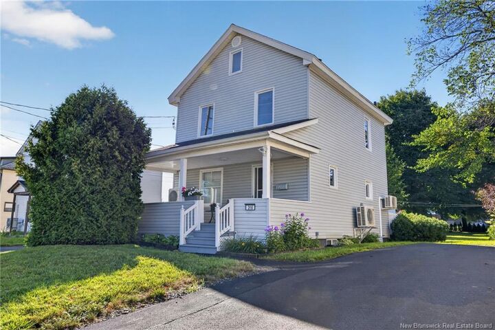 316 St Andrew Street — photo 1