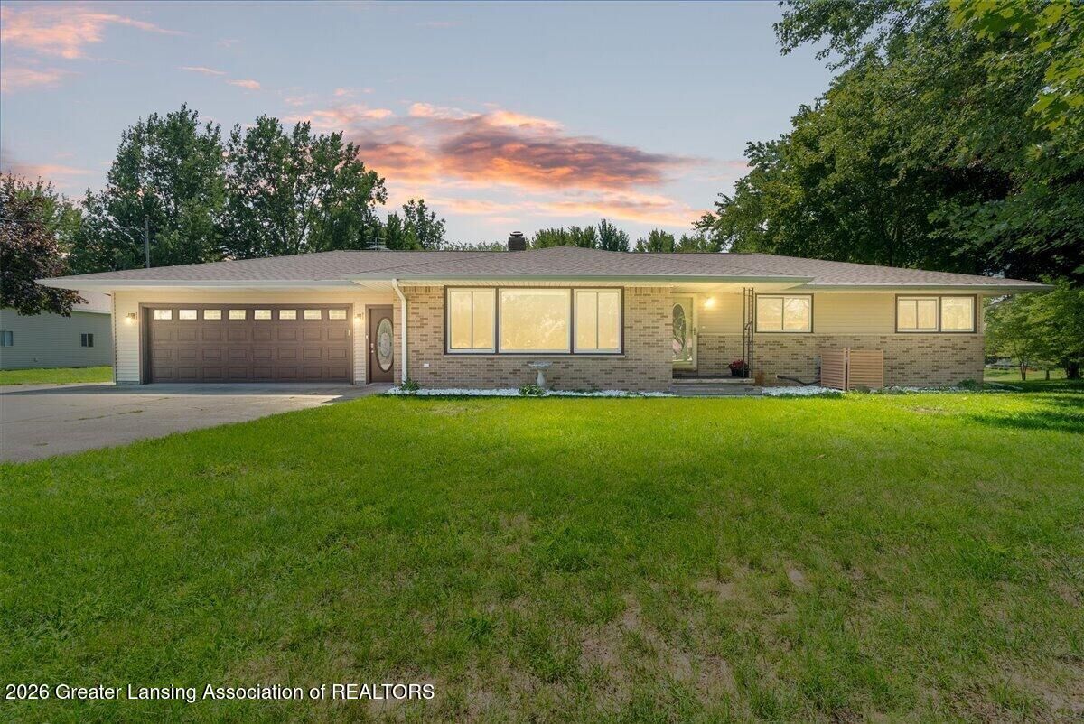 Property Photo:  4874 E Grand River Avenue  MI 48875 