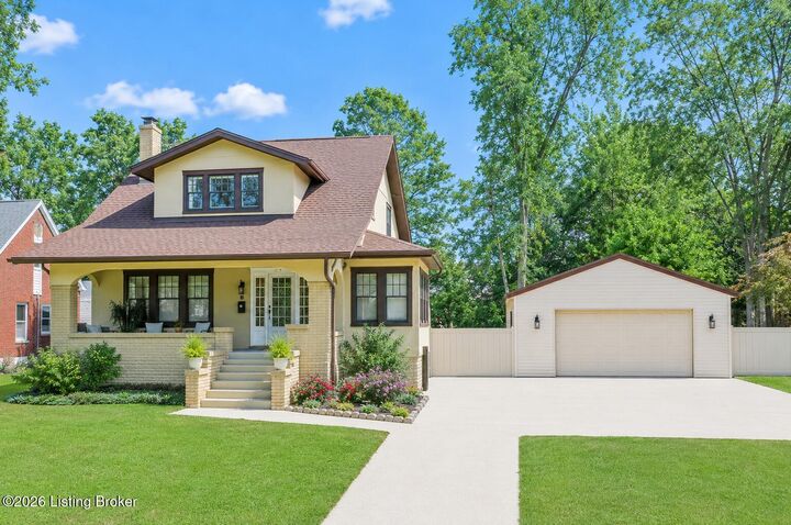 Property Photo:  1424 Cardinal Dr  KY 40213 