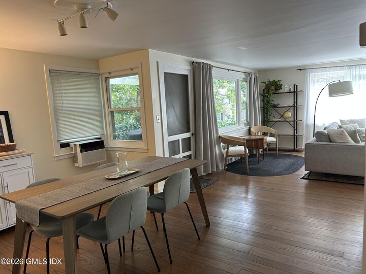 Property Photo:  33 River Street 1  CT 06840 