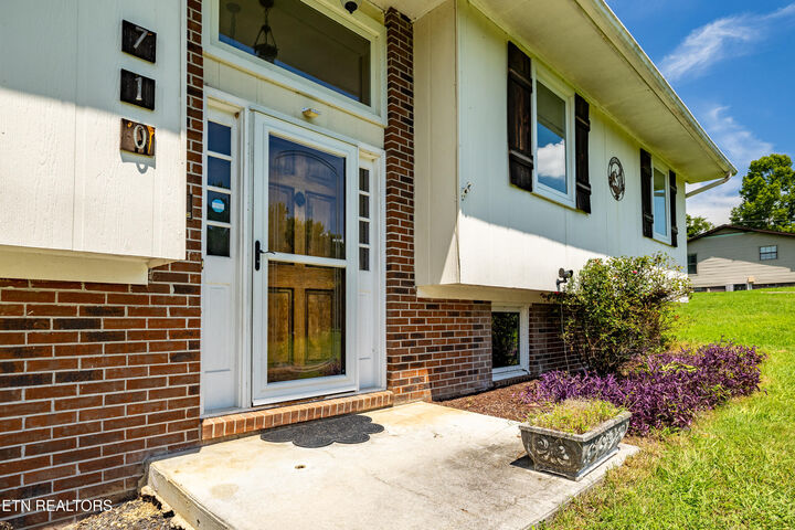 Property Photo:  710 Beard Valley Rd  TN 37807 