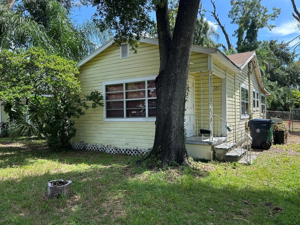 Property Photo:  7211 N Duncan Avenue  FL 33604 