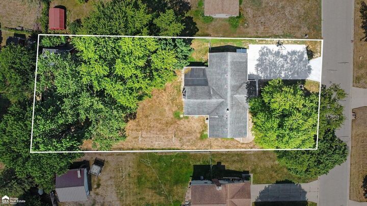 Property Photo:  8545 Gallant Fox Trail  MI 48433-8804 