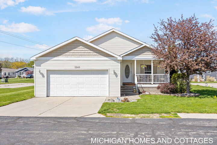 Property Photo: 5245 W Scenic Turn Lane MI 49423