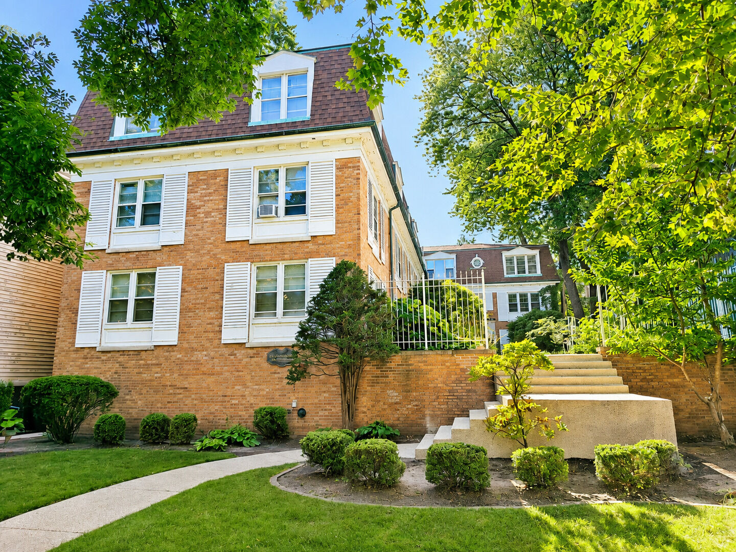 Property Photo:  2038 Sherman Avenue 3A  IL 60201 