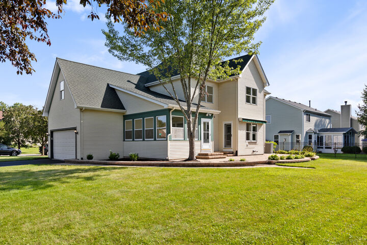Property Photo: 101 Nuthatch Drive IL 60098