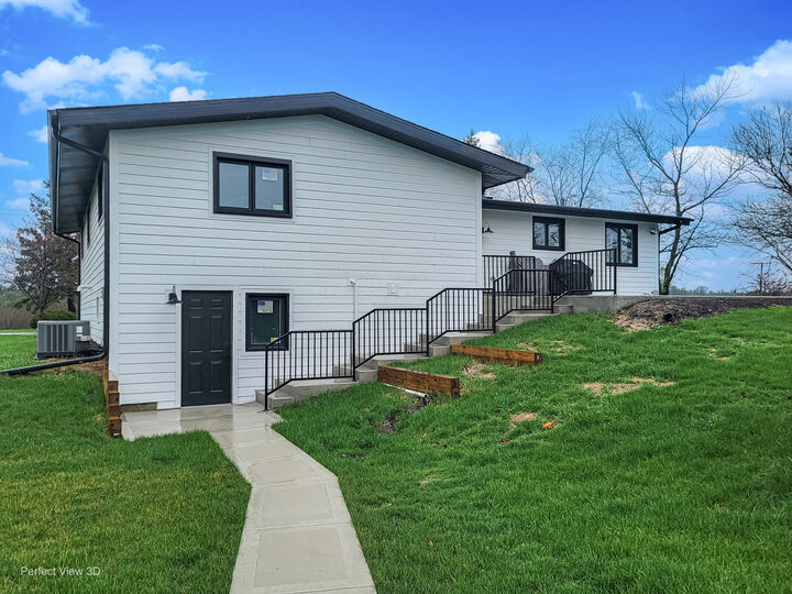 Property Photo:  4616 W Offner Road  IL 60449 