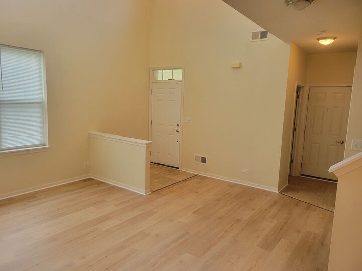 Property Photo:  490 Dancer Lane  IL 60543 