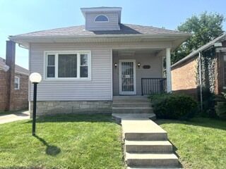 Property Photo: 10228 S Carpenter Street IL 60643
