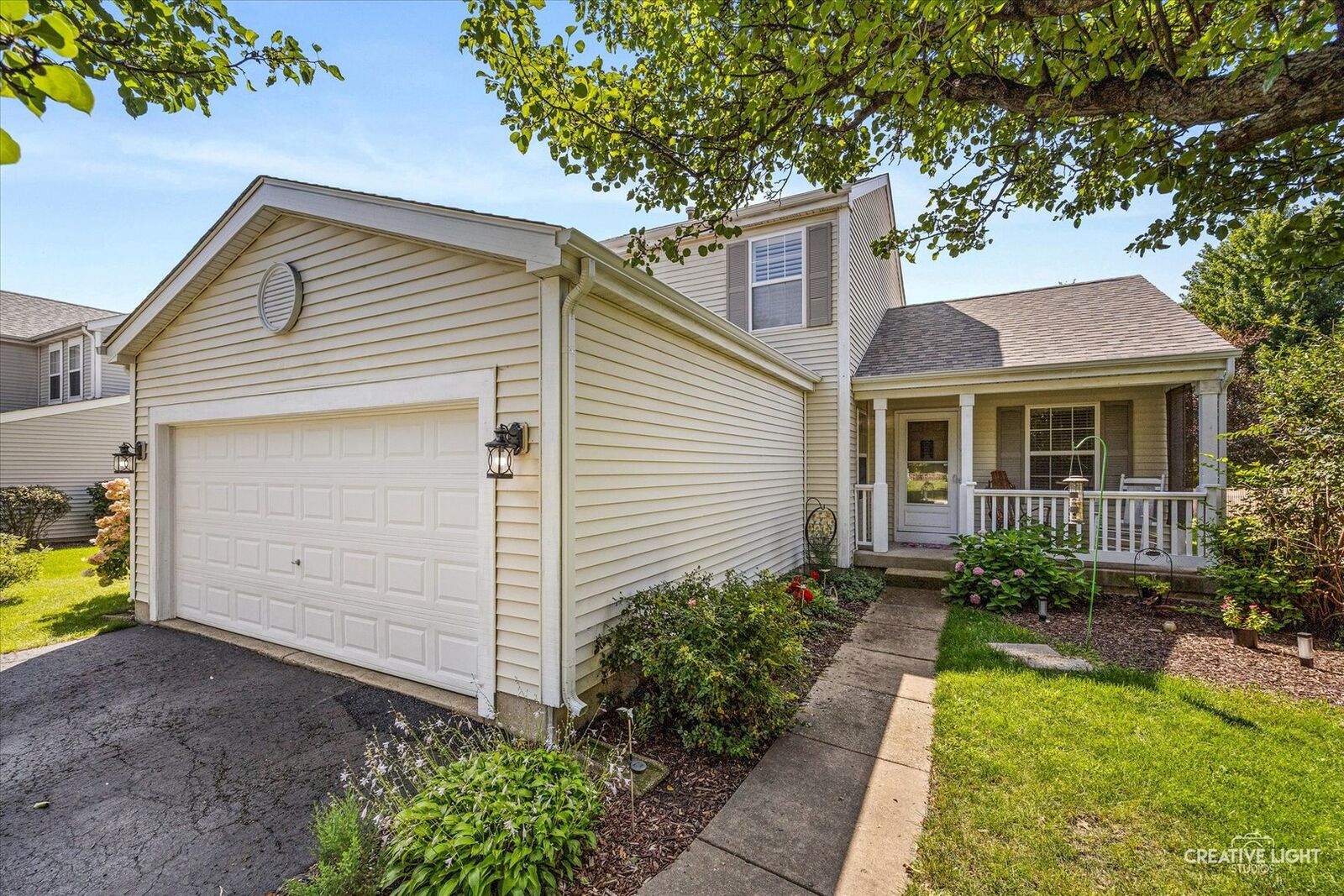 Property Photo:  1817 Thornapple Way  IL 60504 