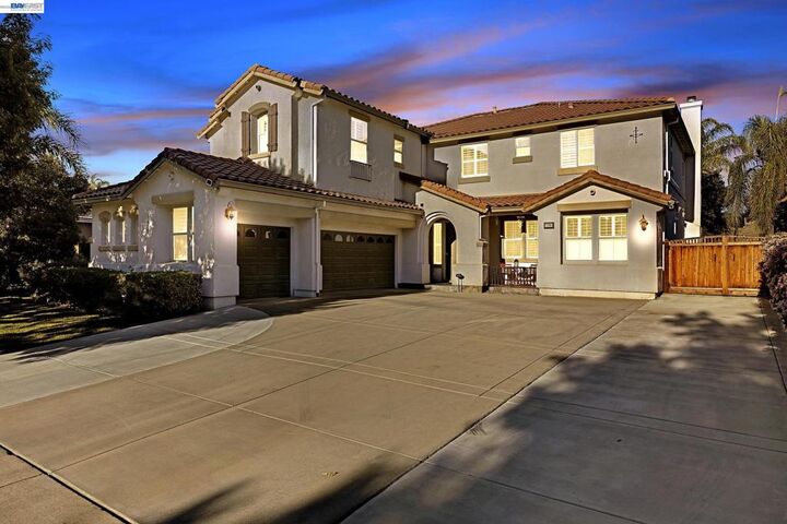 Property Photo:  1708 La Pergola Dr  CA 94513 