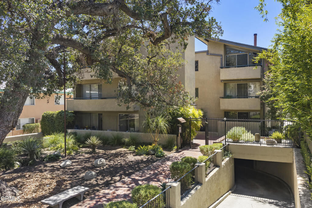 Property Photo:  960 San Pasqual 205  CA 91106 