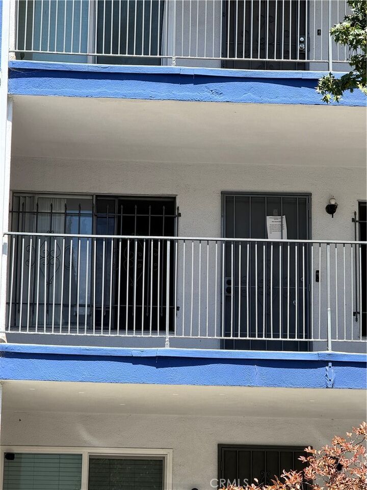 Property Photo:  801 E 1st Street 10  CA 90802 