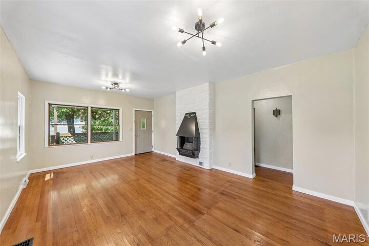 Property Photo:  604 N 4th Street  IL 62009 
