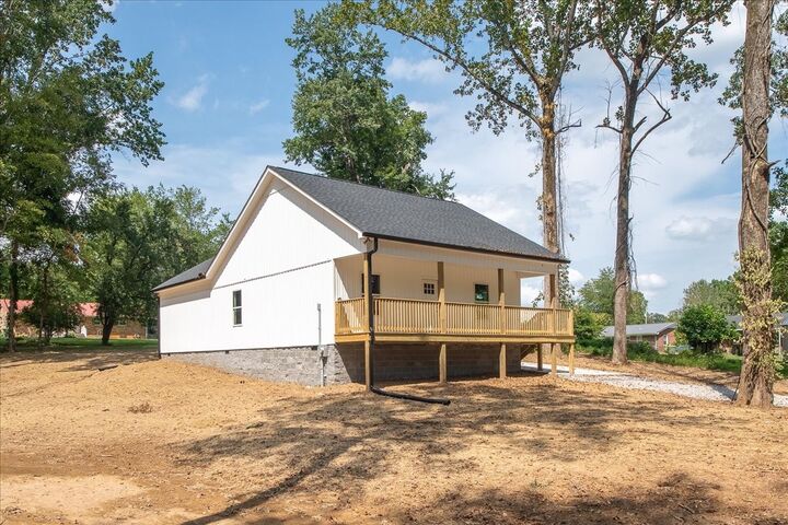 Property Photo: 290 Devin Dr TN 38464