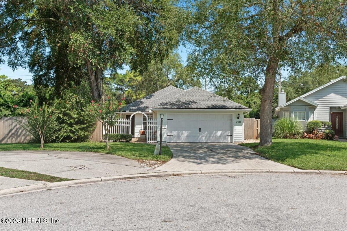 Property Photo:  7611 Leafy Forest Way  FL 32277 