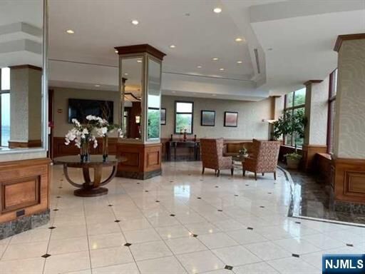 Property Photo:  100 Old Palisade 2710  NJ 07024 