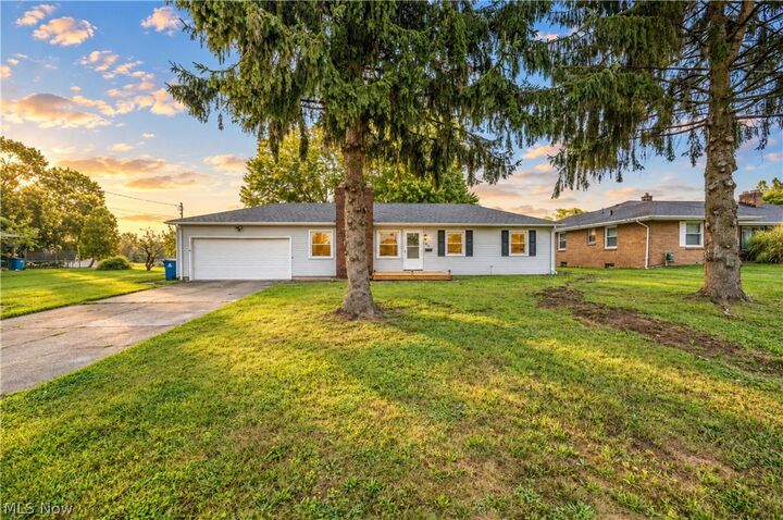 Property Photo:  550 Neoka Drive  OH 44405 