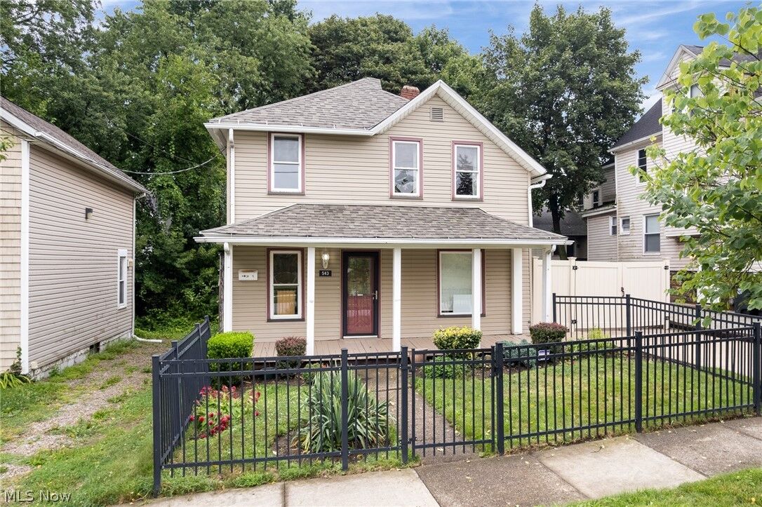 Property Photo:  543 Allyn Street  OH 44311 