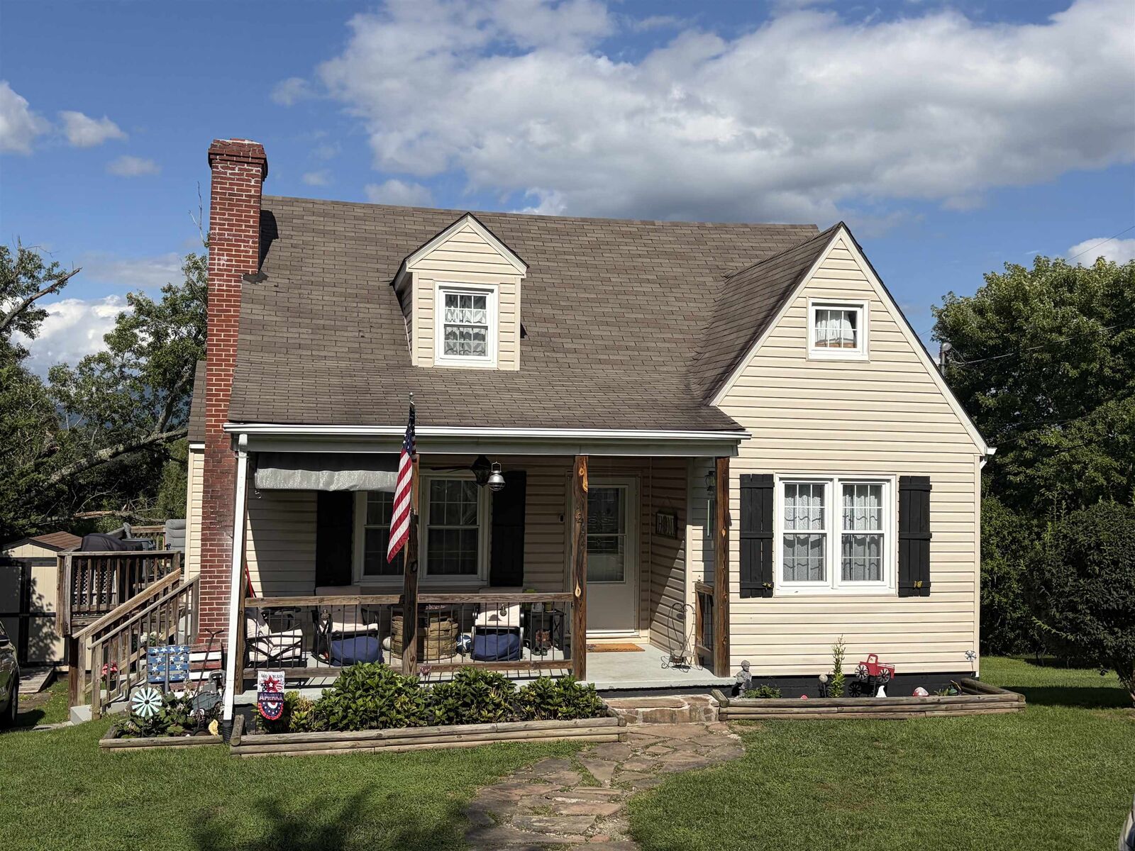 Property Photo:  426 Willow Circle  VA 24134 