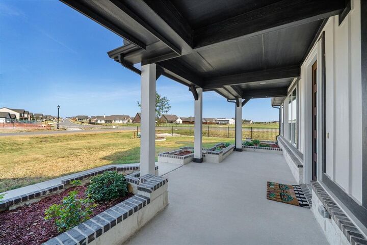 Property Photo:  107 Red Cliff Court  TX 76078 