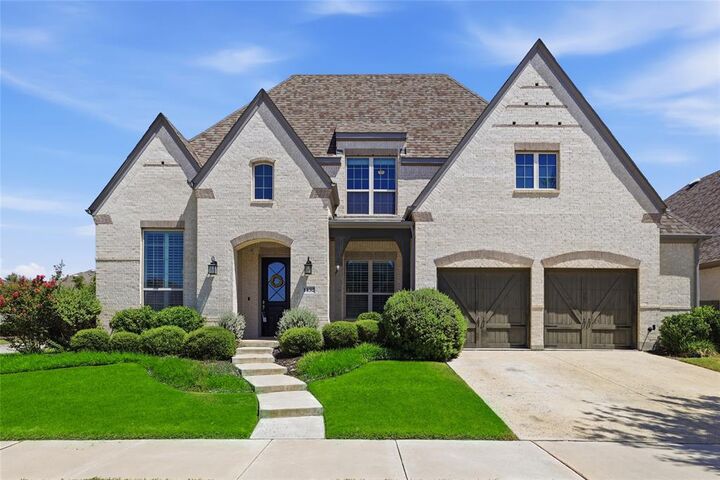 Property Photo: 1432 14th Street TX 76226