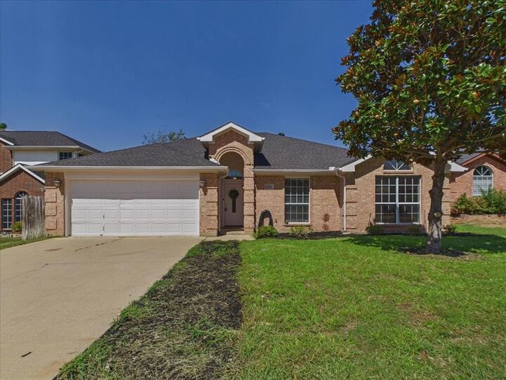 Property Photo:  1104 Brandy Station Road  TX 75052 