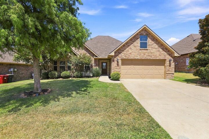 Property Photo:  1407 Monfort Drive  TX 75092 