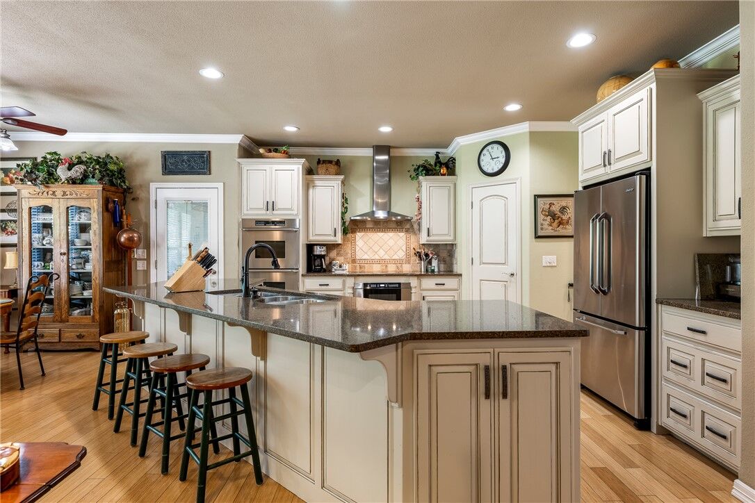 Property Photo:  8 Barley Lane  AR 72714 