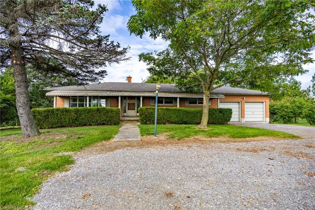 Property Photo:  107 Erie Street  ON N0A 1L0 