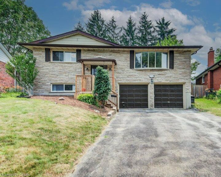 109 White Oak Place — photo 1