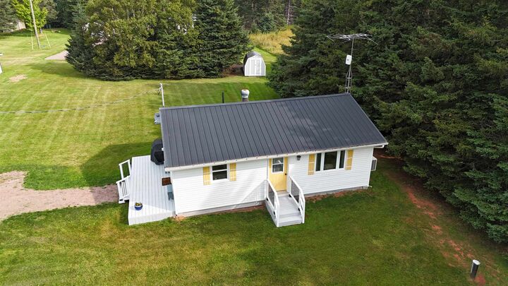 Property Photo: 404 Fortune Cove Road PE C0B 1B0