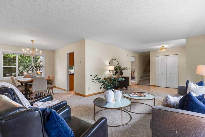 Property Photo:  92 Canova Road SW  AB T2W 2A7 